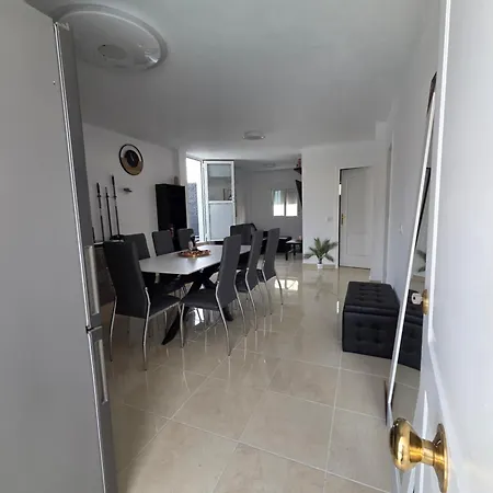 Lagoon Suits Apartamento San Borondon